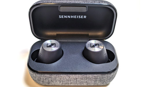 หูฟัง True Wireless ที่จะมาทำให้การฟังเพลงในชีวิตประจำวันปลอดภัยยิ่งขึ้นอย่าง Sennheiser รุ่น MOMENTUM II